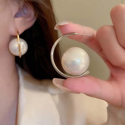 Large Round Imitation Pearl Hoop Earrings For Women Exaggerated C-Shaped Personality Earrings