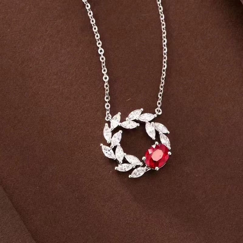 Elegant Ruby Gold-Plated Zircon Necklace - Pomegranate Red Clavicle Chain for Women