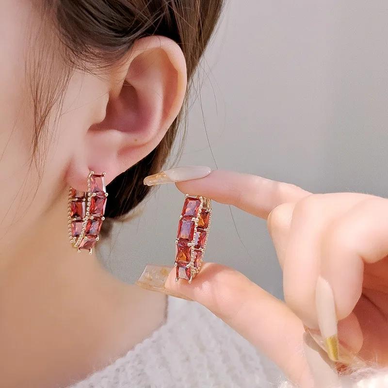 Легкая роскошь высокий смысл нишевый дизайн геометрический цирконовый ушной зажим
