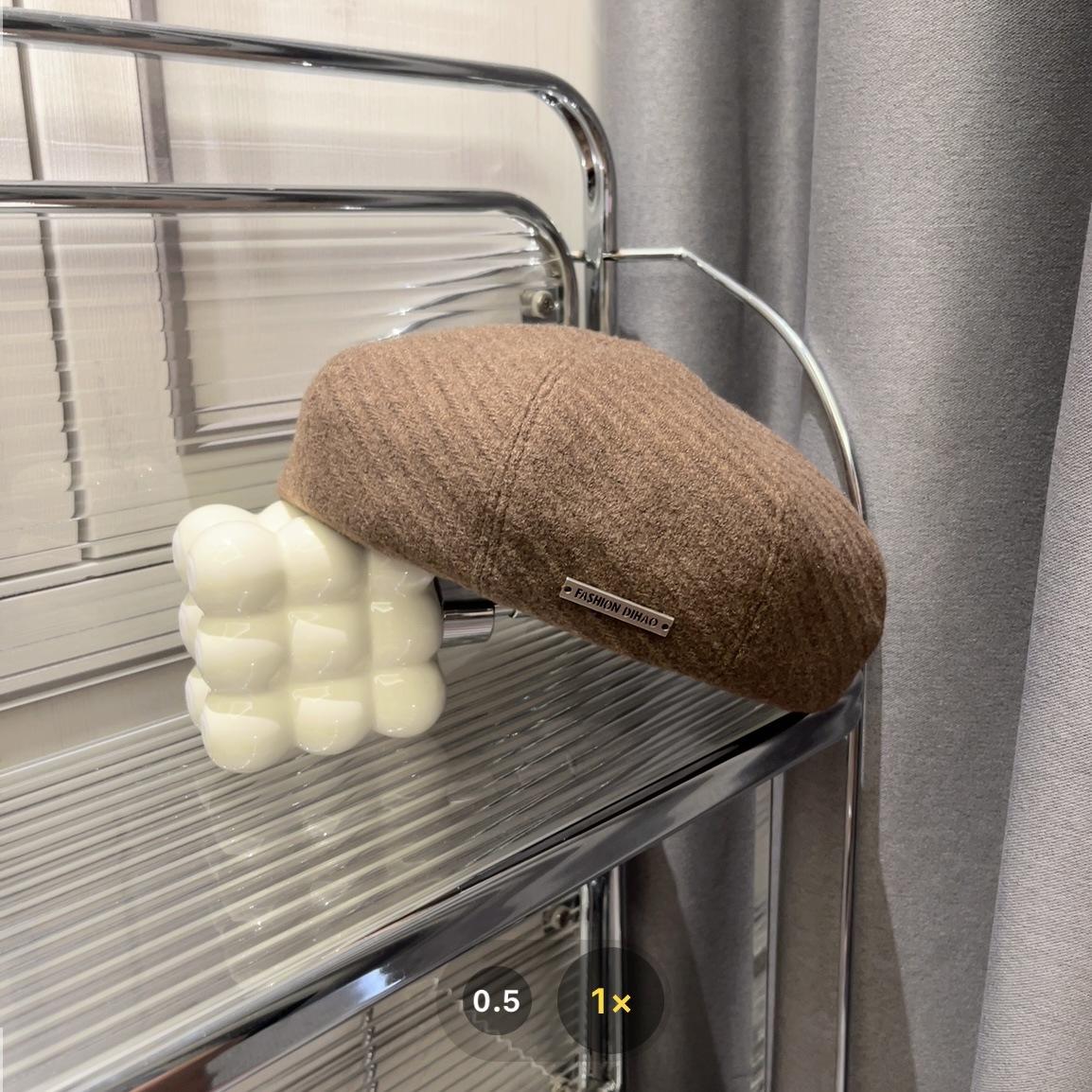 

Новый трехмерный и удобный в носке берет подчеркивает маленькое лицо у женщин, а универсальная теплая тыквенная шапка для осени и зимы M（56-58cm）