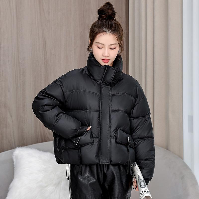 

2025 корейская версия зимняя новая приталенная и утолщенная короткая хлопковая одежда женская свободная студенческая стеганая куртка тренд M чёрный
