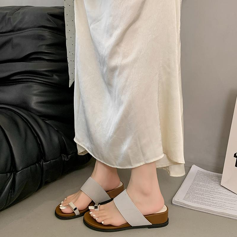 

Fashion Fashion Metal Ladies Flats Slippers Sandals Round Toe Female Summer Beach Flats Slides Slippers Shoes for Women Flip Flops 35 бежевый