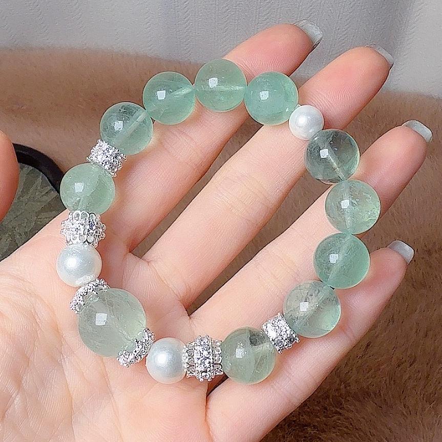 Stylish Natural Green Fluorite Shell Bead Crystal Bracelet - Trendy Design & Popular Choice