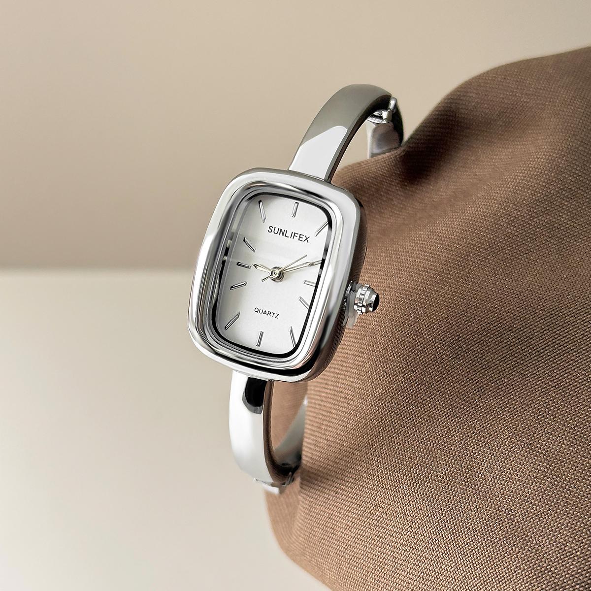 SUNLIFEX New Square Dial Women`s Quartz