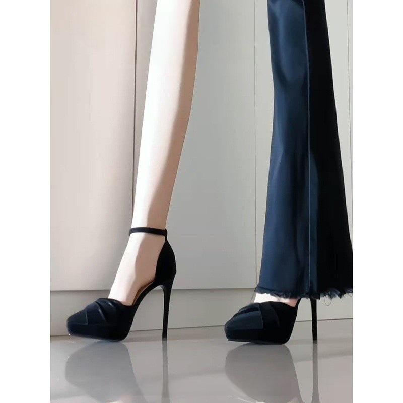 2025 meters white French premium waterproof table high heels with pleated design stiletto etiquette sandals