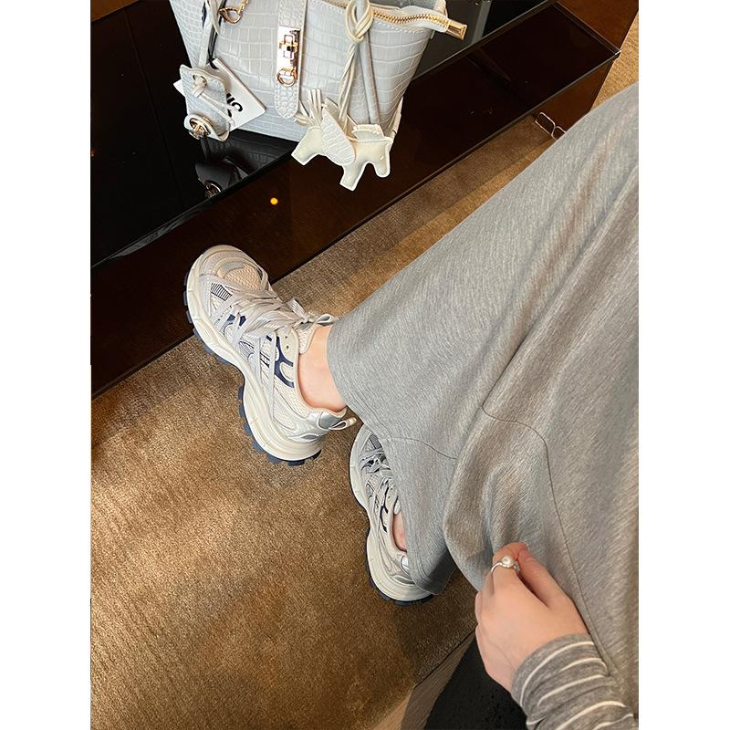 Skinny Version~ Popular Thick-soled Heightening Dad Shoes for Women In the Autumn of 2025, New Hong Kong-style Versatile Sports and Leisure Shoes