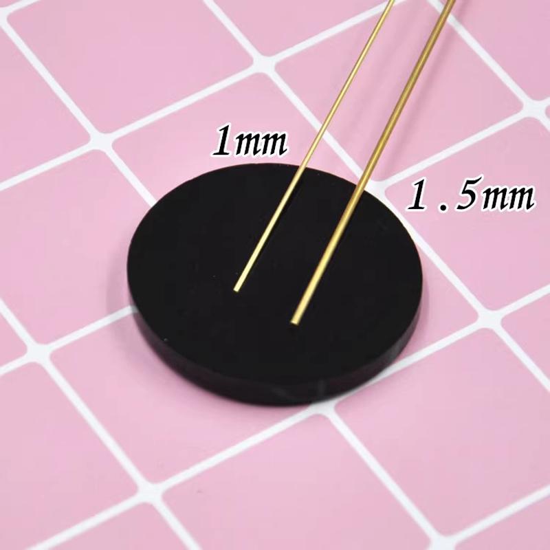 Durchmesser 1 mm 1,5 mm Messingstange Rohr Dünner Rundstab Kupferdraht Ultraleichte Tonmodell-Szene Stütze DIY-Modellteile Länge 200/250 mm