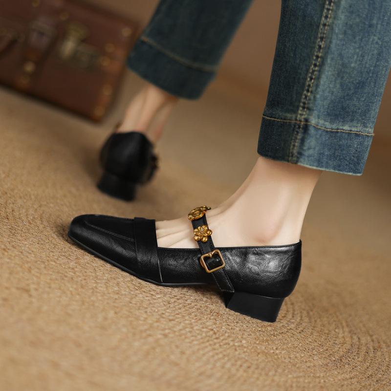 

New flat-heeled casual single shoes, light mouth and one pedal, square head, large and small size women s shoes for all seasons, solid color soft-sol 43 (customized non-return and exchange) чёрный
