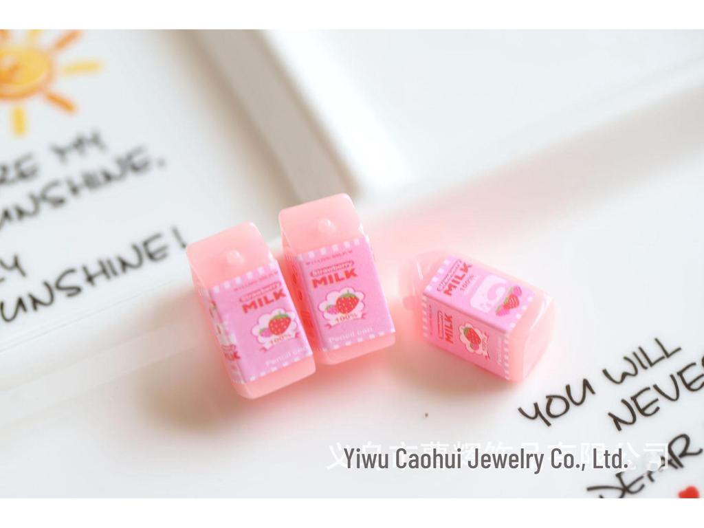 Simulation Milk Beverage Bottle DIY Resin Jewelry Toy - Small Ornaments with Strawberry and Apple Juice Design