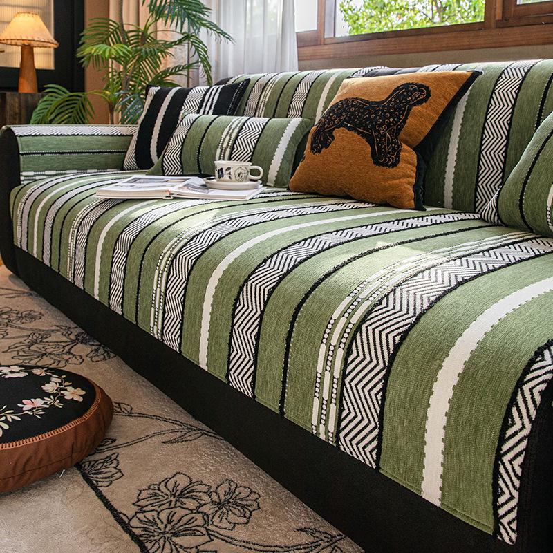 

Modern Simple And Retro Sofa Cushion Universal In All Seasons, Medium And Ancient Style One-Piece Sofa Seat Cushion Cover, Sofa Cover Towel 70*70cm