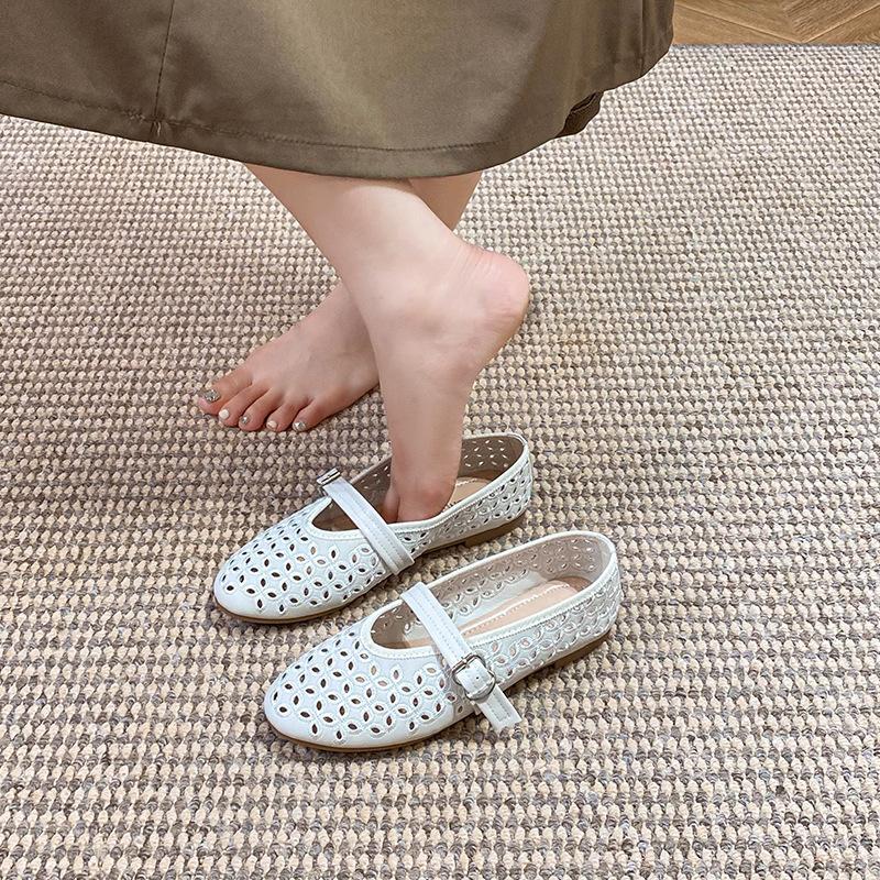 - Hollow Mary Jane shoes embroidered thread comfortable and breathable flat bottom shallow mouth single shoes