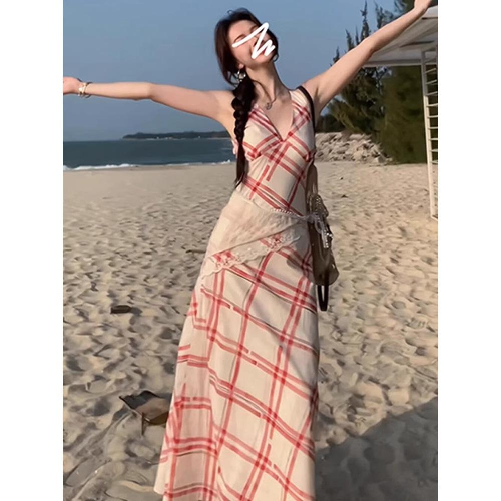 Spring new neck suspender dress children's summer seaside vacation temperament waist pinched high-end long dress