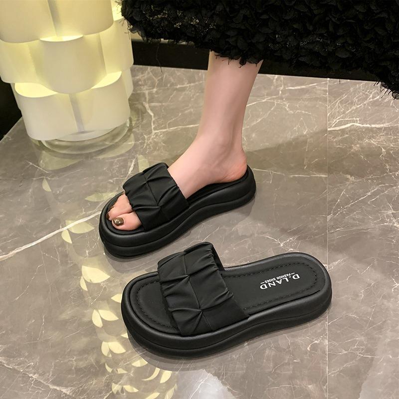 Thick-soled Cool Slippers Women's New Summer Wear One-word Beach Slippers Enlarged and Widened Sandals