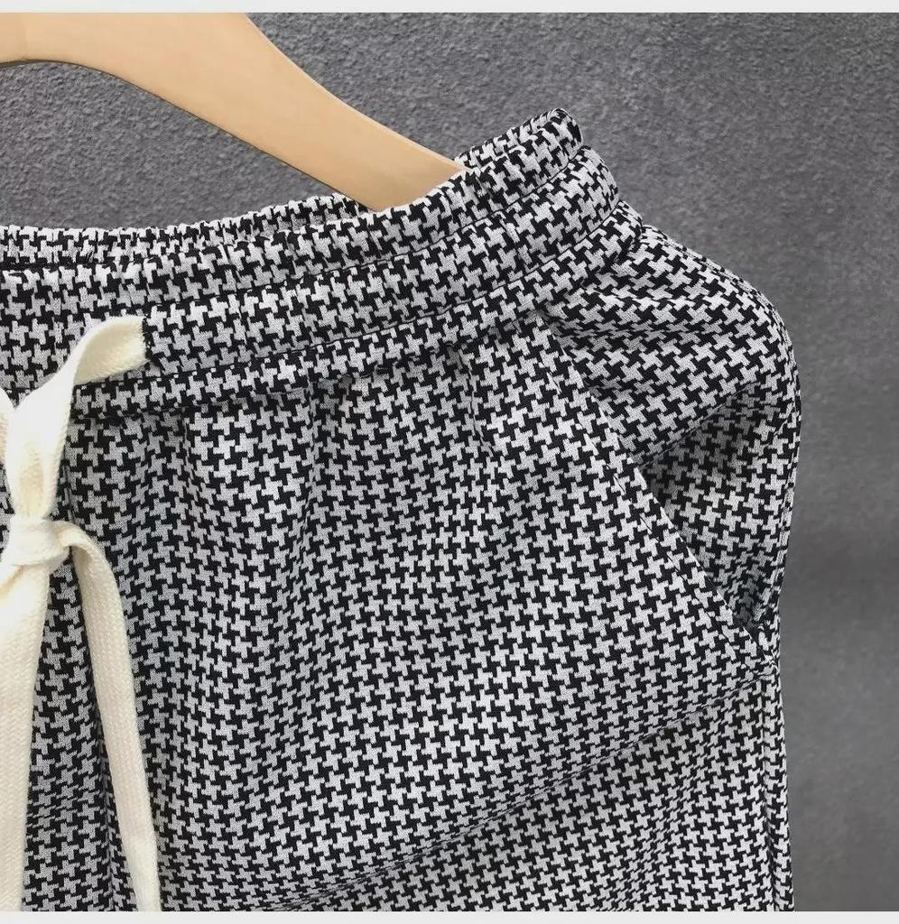 Men's Korean Style Plaid Casual Summer Shorts - Trendy Five-Point Design