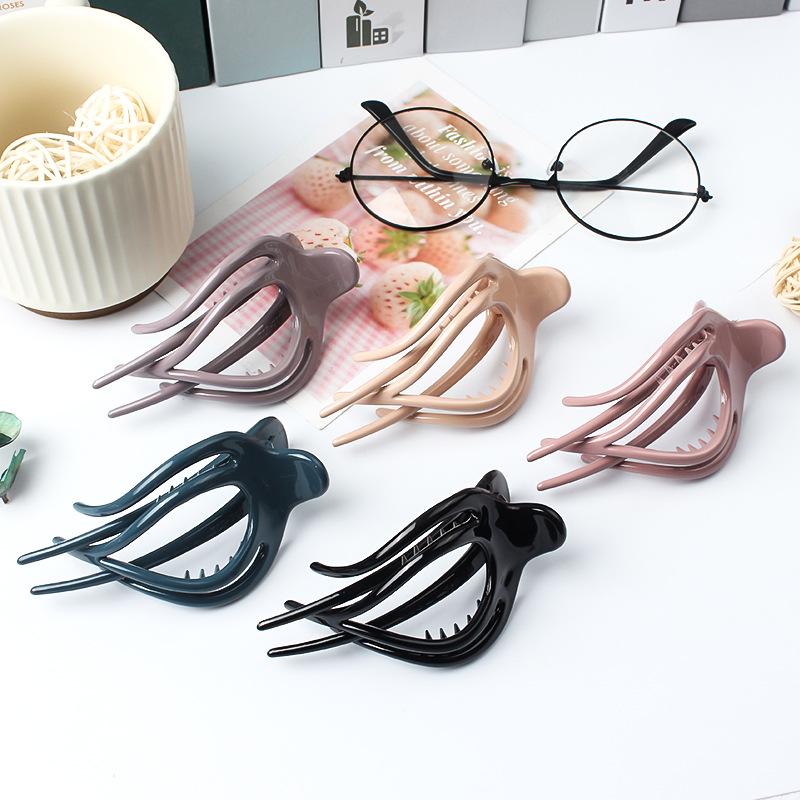 

Fashionable Seamless Matte Hair Claw - Ins Style Shiny Hollow Monster Clip