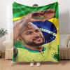 Atmungsaktive und warme Flanelldecke mit Aufdruck einer brasilianischen Fußballlegende, ein stilvolles Geschenk für Zuhause, geeignet für Zuhause, Büro und als Tagesdecke. 15a133