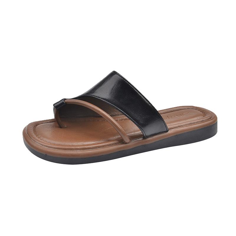 2025 summer new niche design sense cover toe casual versatile sandals wear soft bottom comfortable retro slippers women