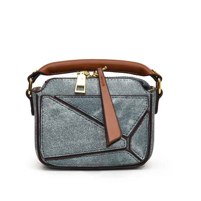 

Contemporary Tote Mini Bag For Kids With Chic Color Combinations And Versatility джинсовий синього кольору