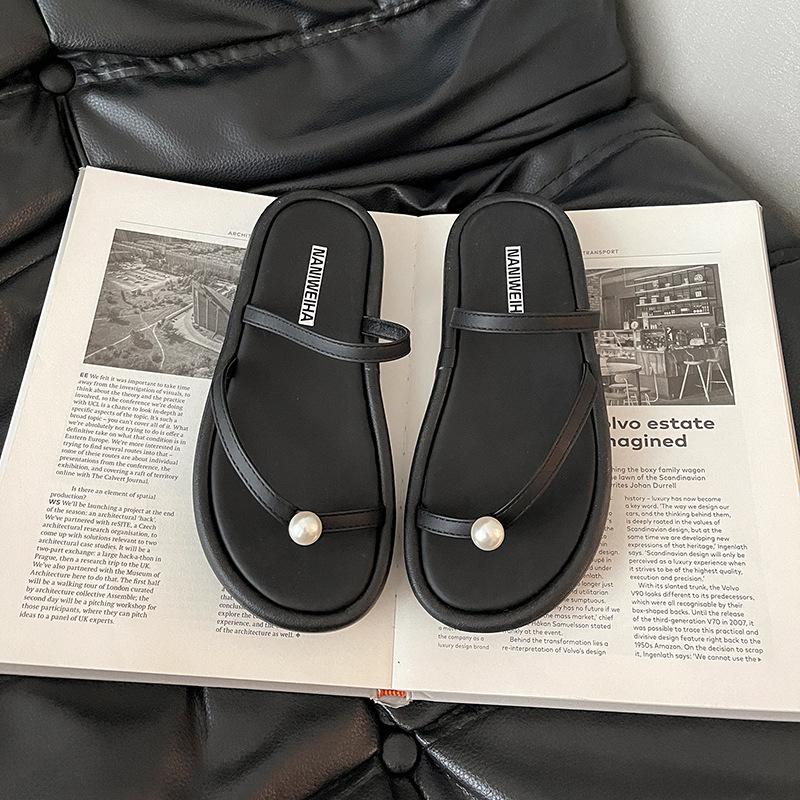 Thick-bottomed French Beach Slippers Fashionable Versatile Simple Pearl Flip-flops Women's Summer Retro Outerwear Thin Sandals