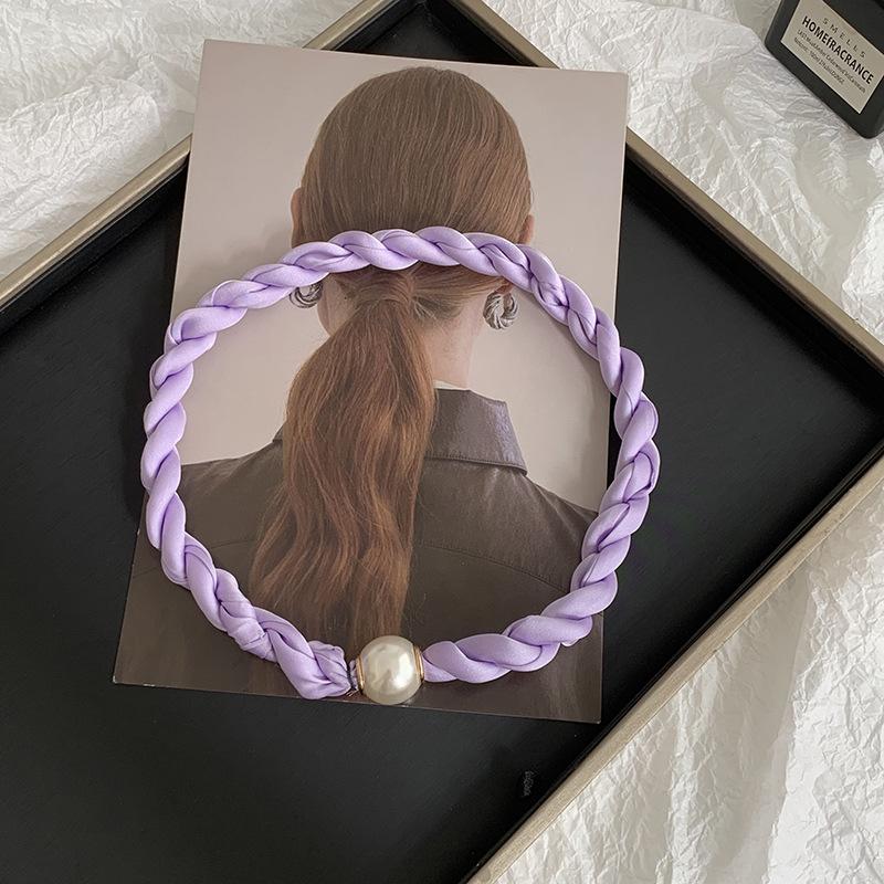 Pearl necklace twist silk scarf high-end neck protection scarf with shirt magnetic silk scarf simple scarf collarbone chain