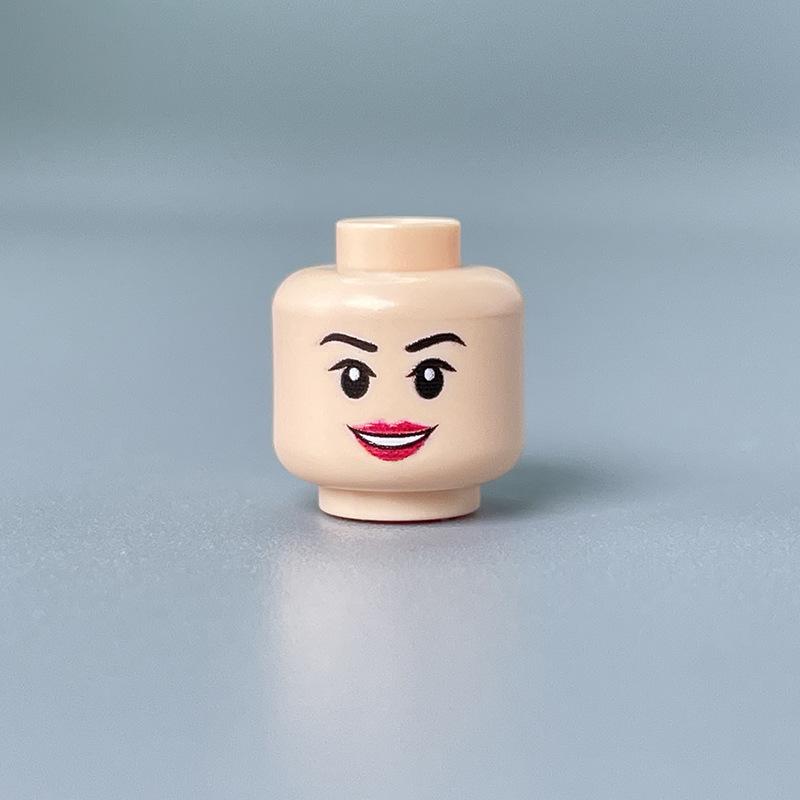 Building Block Minifigure Heads Set – Facial Expressions in Yellow
