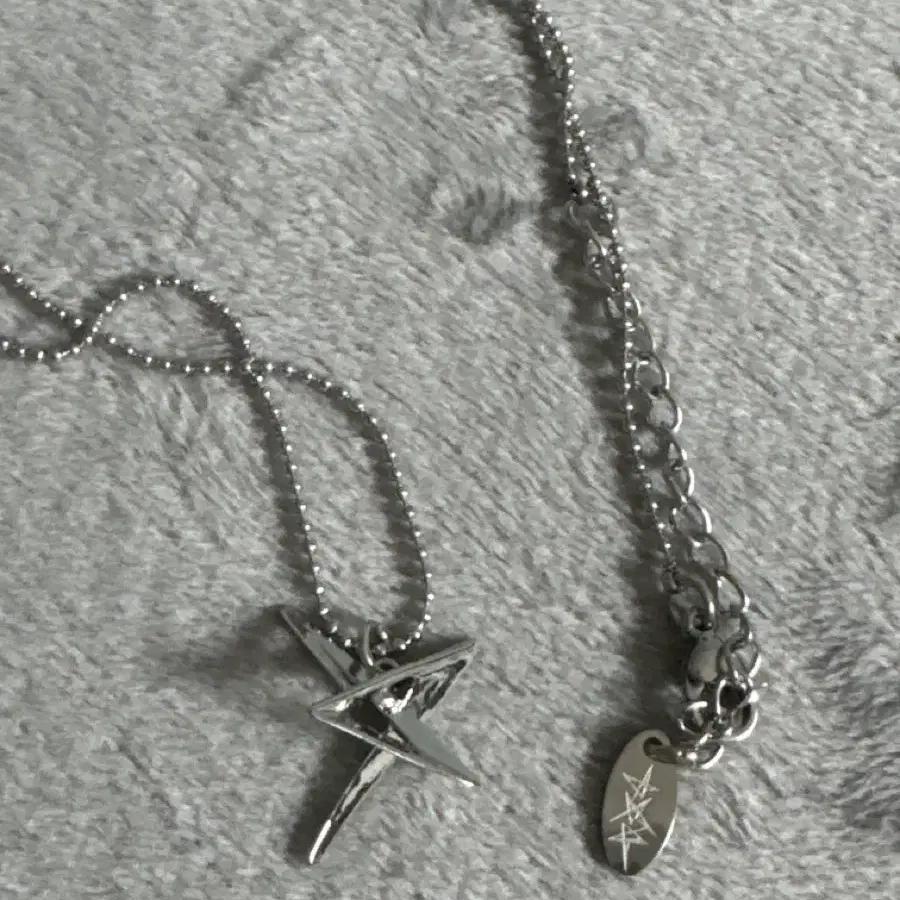 TOMORROW X TOGETHER TXT Together Showcase Reverse Gift Necklace Taehyun (unworn)