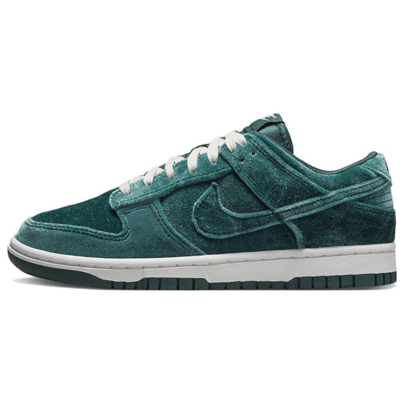 

Nike Dunk Low Green Velvet Women s Skate Shoes Sneakers DZ5224-300 36.5