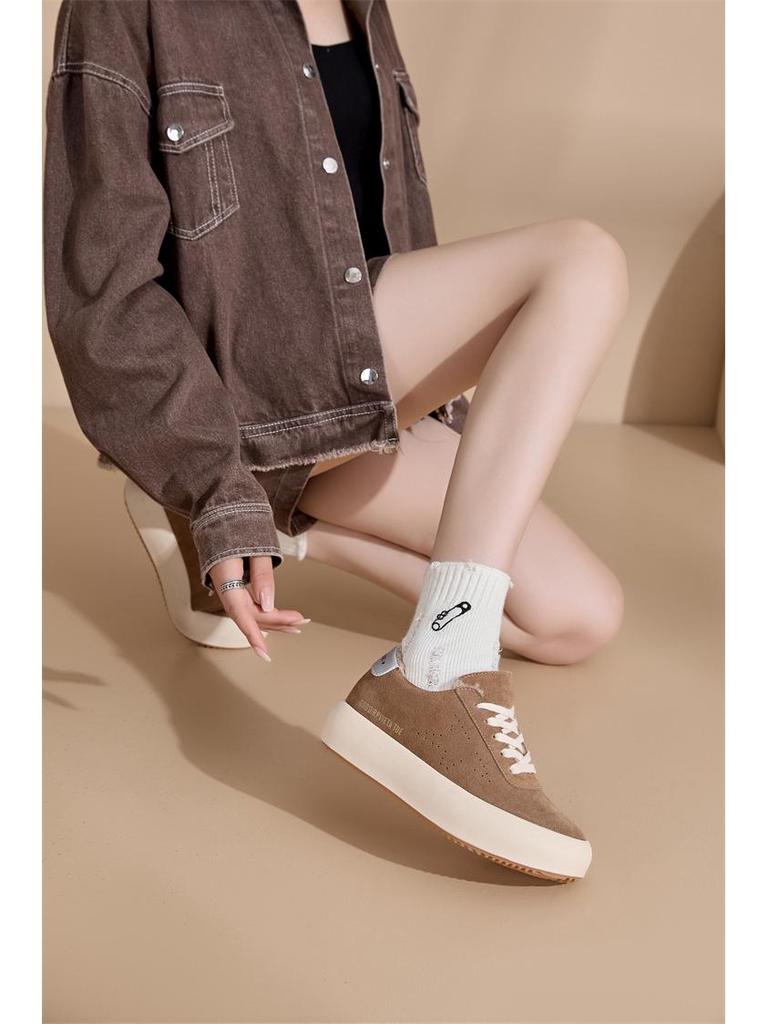 Retro sametové dámské boty se silnou podrážkou zvyšující výšku: 2023 Roztomilý Ošklivý Design Hvězdného Chleba