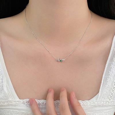 Halskette mit Schleife im nationalen Stil für Damen, leichter Luxus und Nischendesign, vielseitige und süße Halsketten