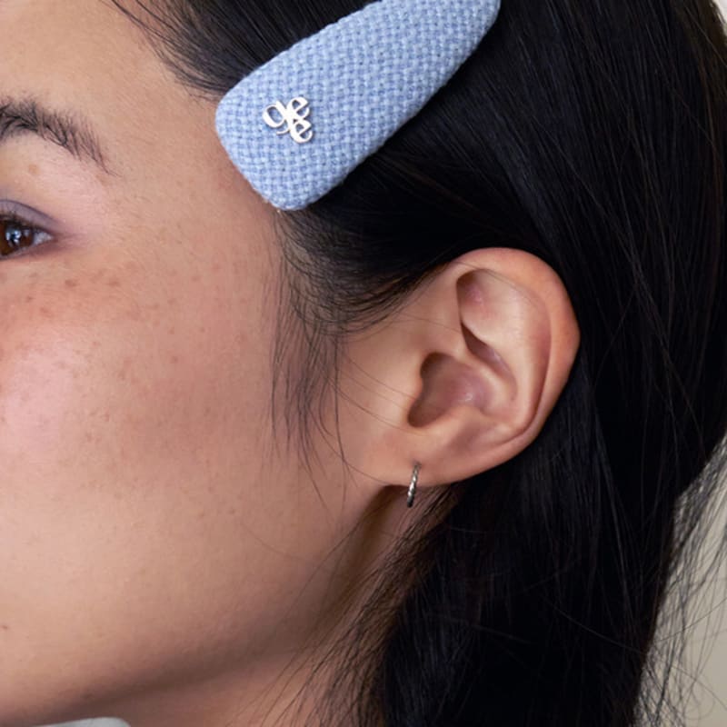 

geegee tweed logo hair pin - sky blue SKY BLUE