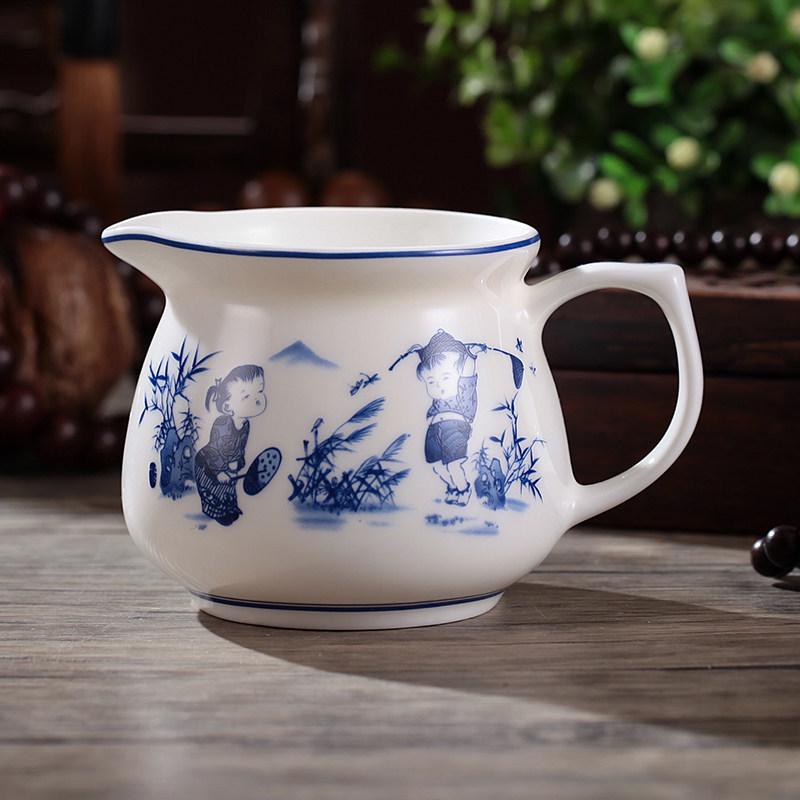 Чайная чаша Гун Дао Бэй из сине-белого фарфора: 250 мл Запасные части Молочник и Ситечко для чая Холодный кувшин.