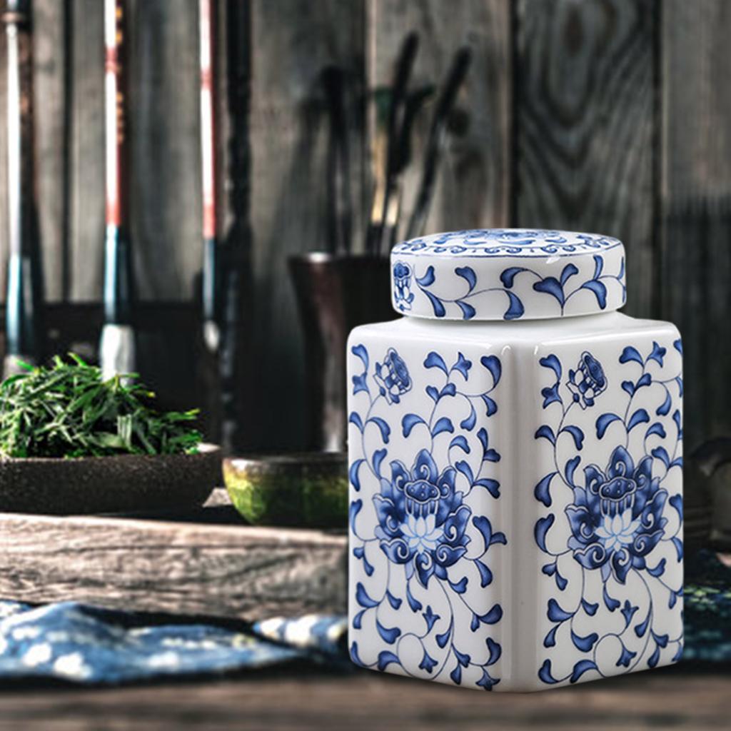 Elegant Blue White Ceramic Ginger Jar Porcelain Temple Jar for Home Decoration and Storage Vase