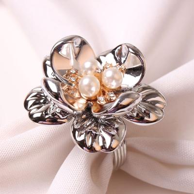 12pcs/lot New Napkin Ring Pearl Flower Napkin Button Electroplating Rose Flower Dinner Ring