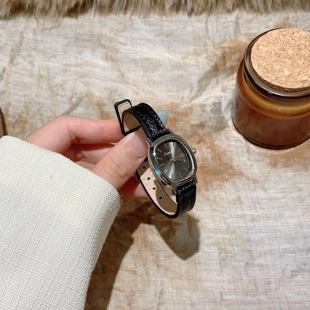 Sunlifex Simple Temperament Square Round Watch Women'S Literary Retro Mori Belt Student Workplace Quartz Watch