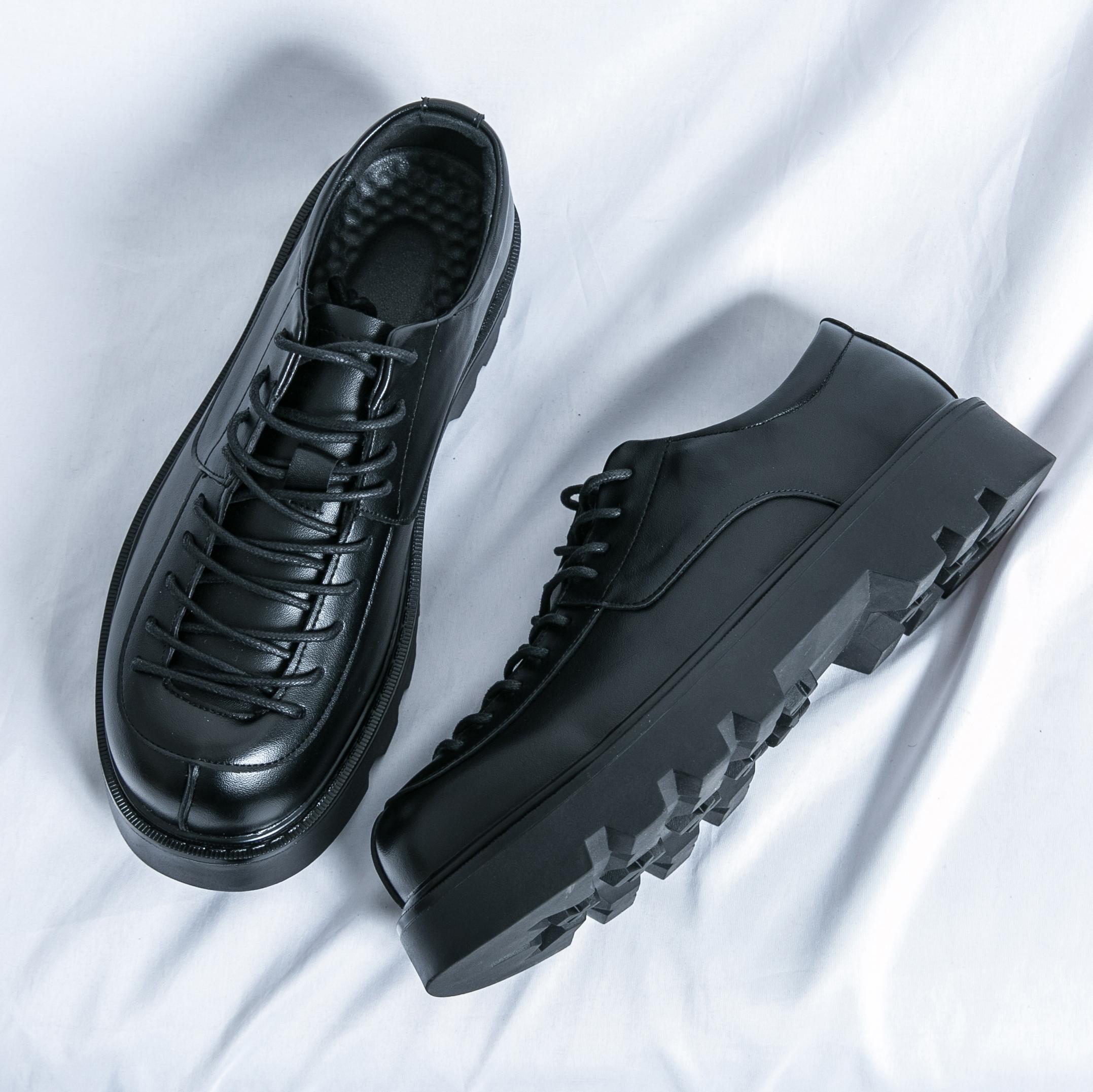 

Новые оригинальные дизайнерские мужские кожаные туфли с толстой подошвой, классические туфли, повседневные туфли в корейском стиле, элегантные офисные туфли-оксфорды черного цвета 38 чёрный