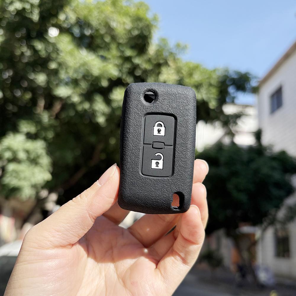 

Silicone Key Case Cover Holder For Mitsubishi Outlander 3 2021 Pajero IV Lancer 2 Button Folding Keychain Accessories чорний