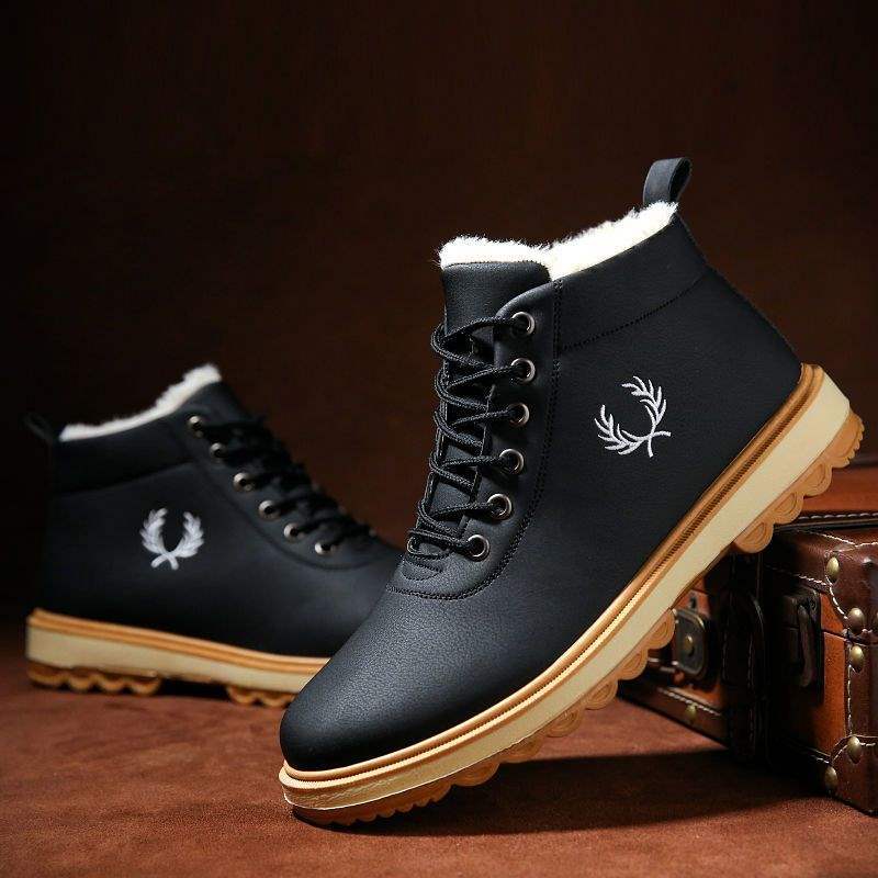 

Autumn snow boots men s warm velvet Martin boots medium top British style short boots cotton shoes Korean version trendy high top men s shoes 44