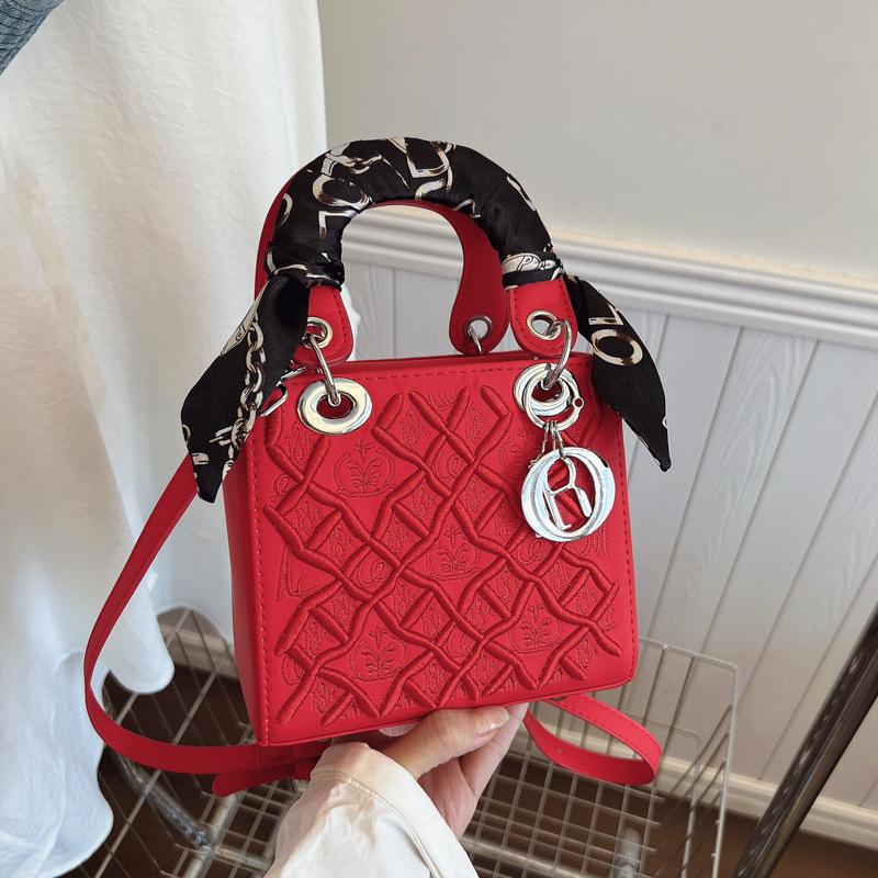 New fashion heavy industry embroidered silk scarf bag portable shoulder crossbody trendy women's bag