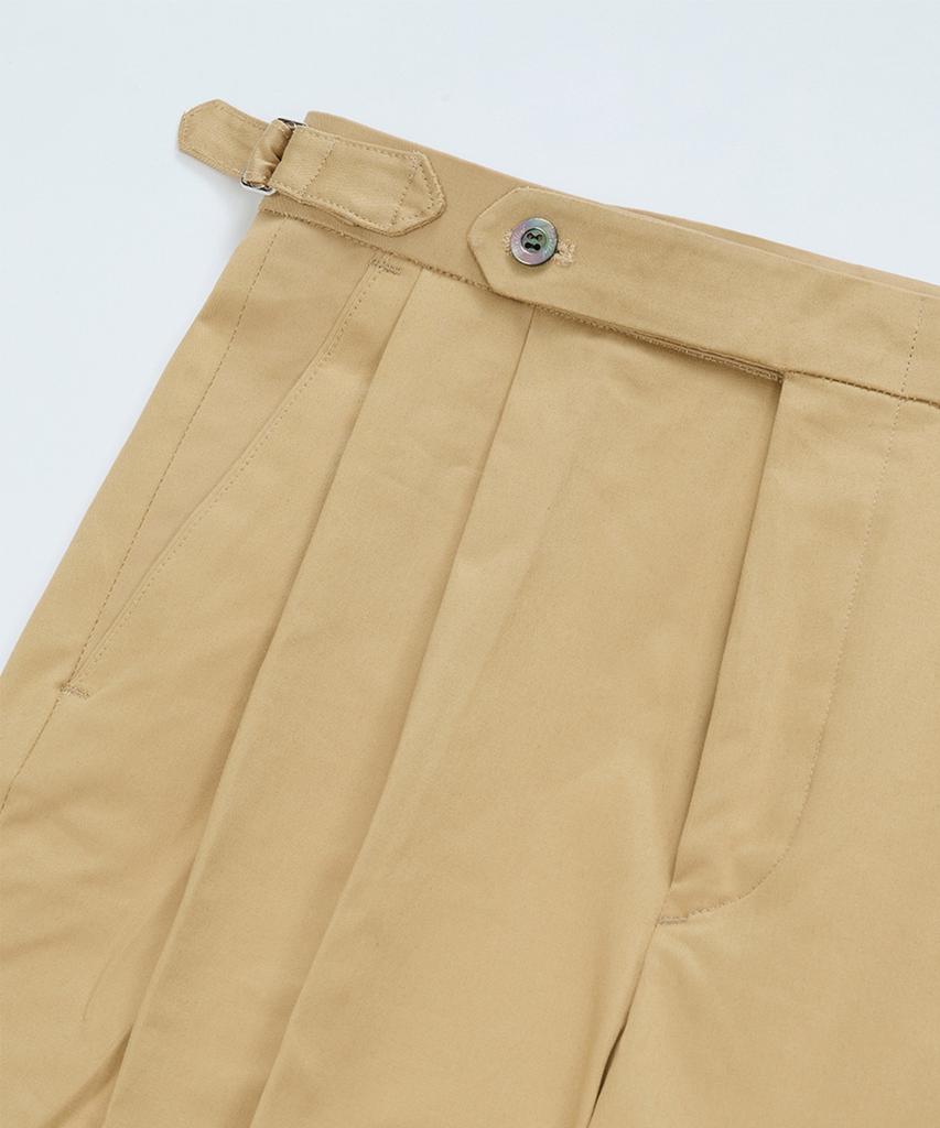 BELLIEF Cotton Adjust Double Pleats Relaxed Chino Pants (Beige)