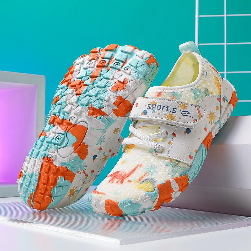 Childrens River Tracing Shoes Fashion Barefoot Anti Puncture Swimming Beach Crawling Water Shoes Kids Quick Drying Surfing Boots