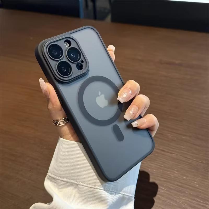 Luxury Matte Armor For Magsafe Magnetic Wireless Charging Case For 11 12 13 14 15 16 17 Air Pro Max Plus Shockproof Cover