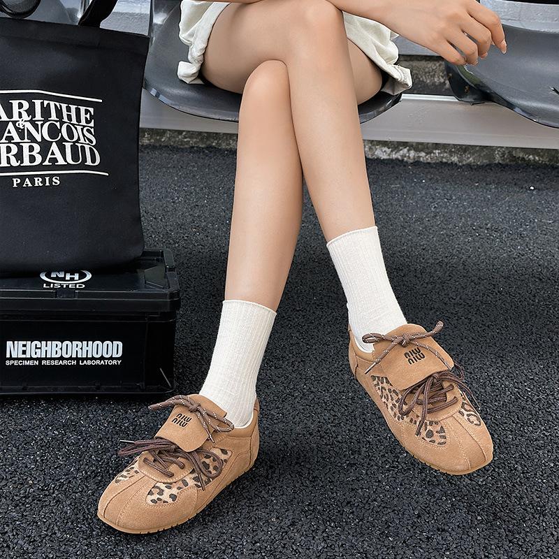 Leopard Print Horsehair German Training Shoes Women's Niche Retro Flat-bottomed Sports Board Shoes New Leather Soft Sole Forrest Gump
