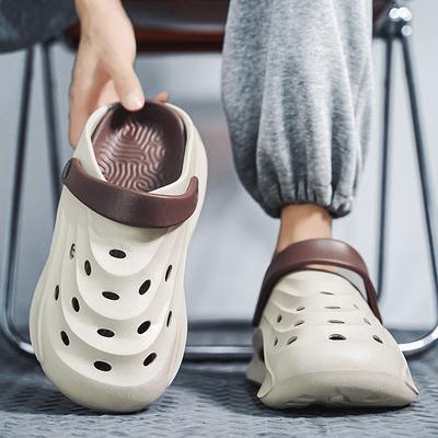 Mode Trendige Herren Hollow Out Sandalen Übergröße Dual Use Hausschuhe Heimgebrauch Rutschfest Sommer Strandschuhe EVA Sohle Bequemes Tragen