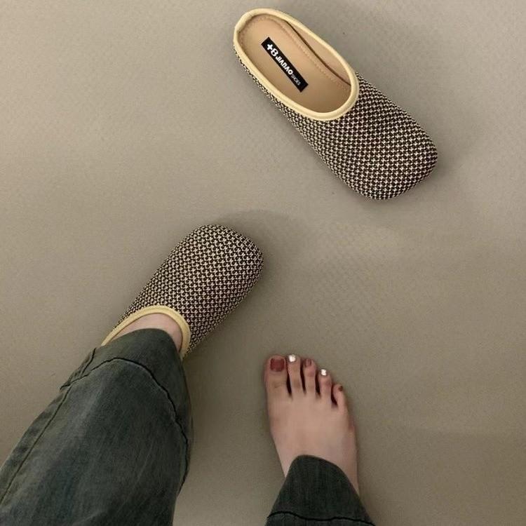 

Flat-bottomed lazy bag head half slippers women s outer wear 2025 new pedal non-slip versatile cool slippers 35 жёлтый