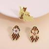Rustproof Commemorative Brooch Patriotic Symbolic Ribbon Alloy Design Secure Fastening For History Buffs Ceremonial