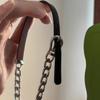 Schwarze Lederkordel Choker Halskette Damen Nischen-Halsband High-End Temperament Halskette Hals-Accessoires Schlüsselbeinkette Kragen