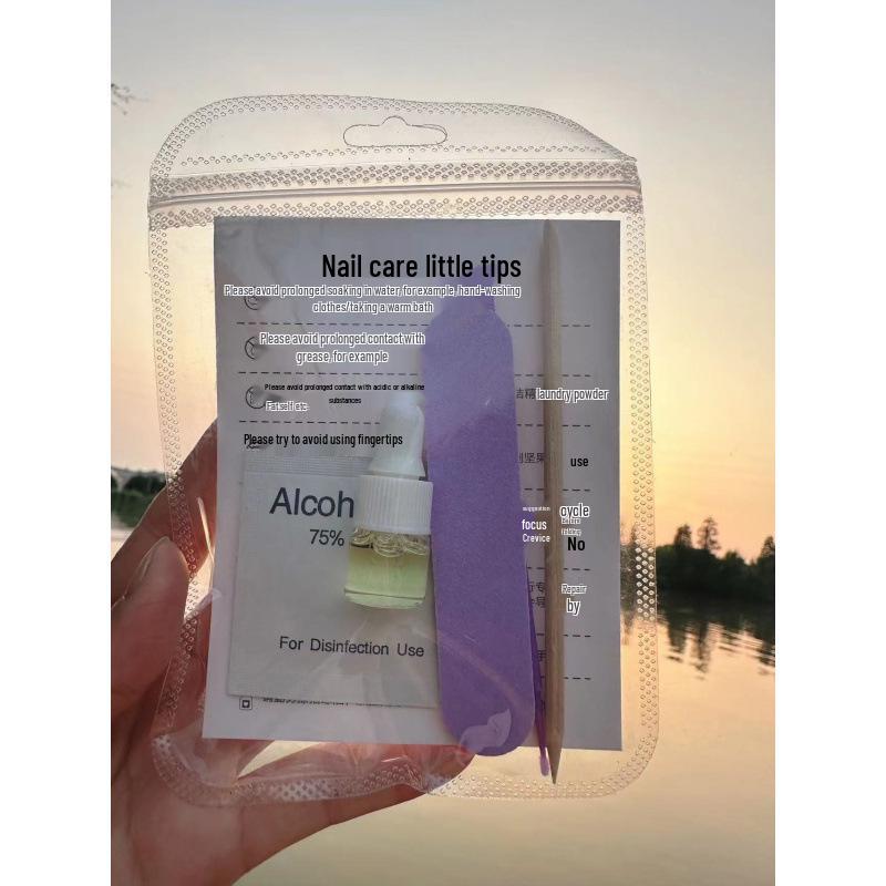 Japanese-Style Mini Manicure Care Set with Portable Cuticle Oil