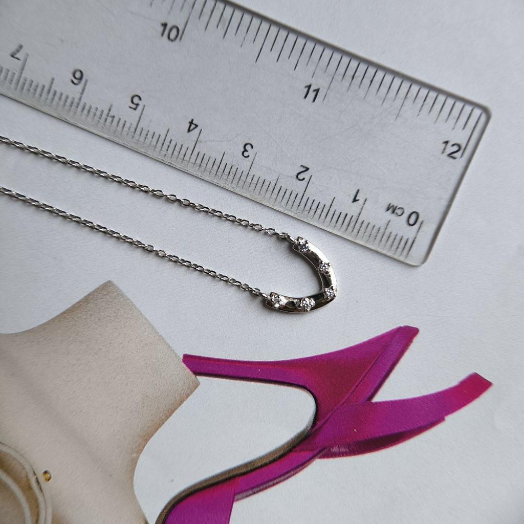 Серебряное колье с фианитами, вес изделия 2,09 гр (2186762)