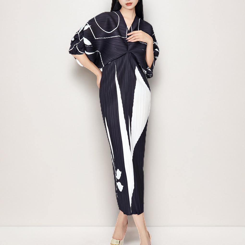 Plus Size Summer Pleated Dress for Women – Elegant and Slimming, High-End Style