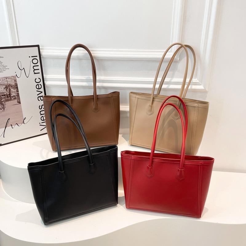 Retro Large-capacity Commuter Handbag, Fashionable and Atmospheric Women's Shoulder Bag, Go Shopping, Versatile Tote Bag